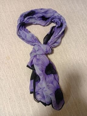 Bernie Of New York Purple Floral Lightweight Scarf